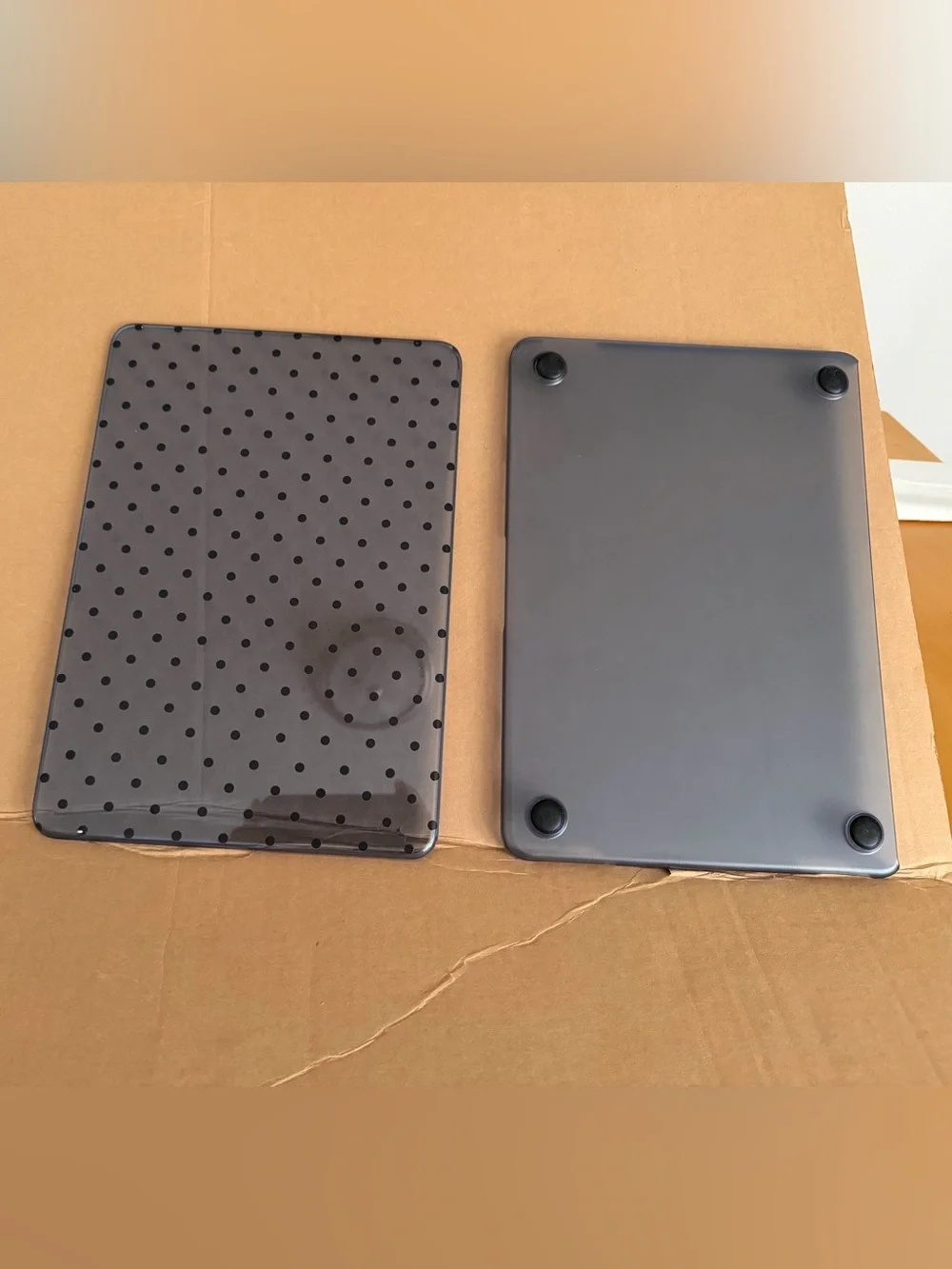 Apple Neo MacBook Covet Black Polka Dot / Black